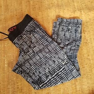 Nike Dri-Fit Capri Leggings